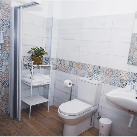 La Pomelia Sofia 4*