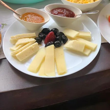 La Pomelia Sofia Trappitello