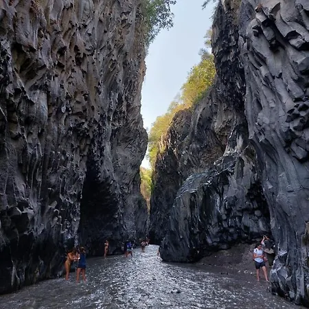 La Pomelia Sofia Panzió