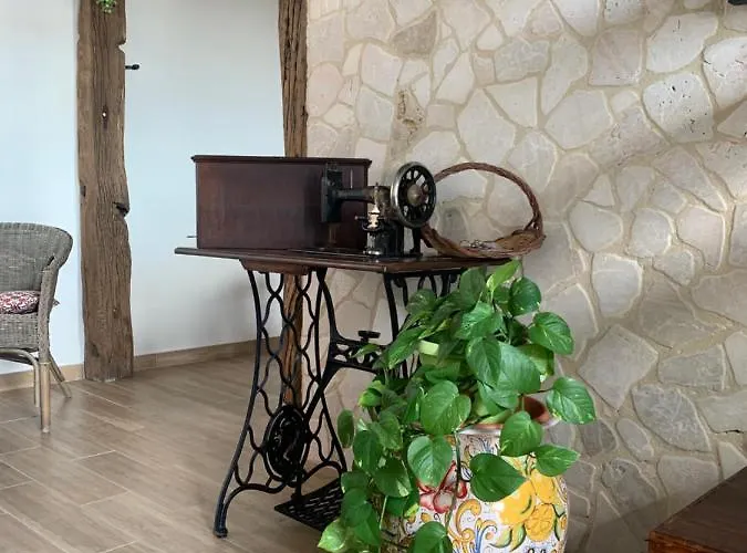 La Pomelia Sofia 4*