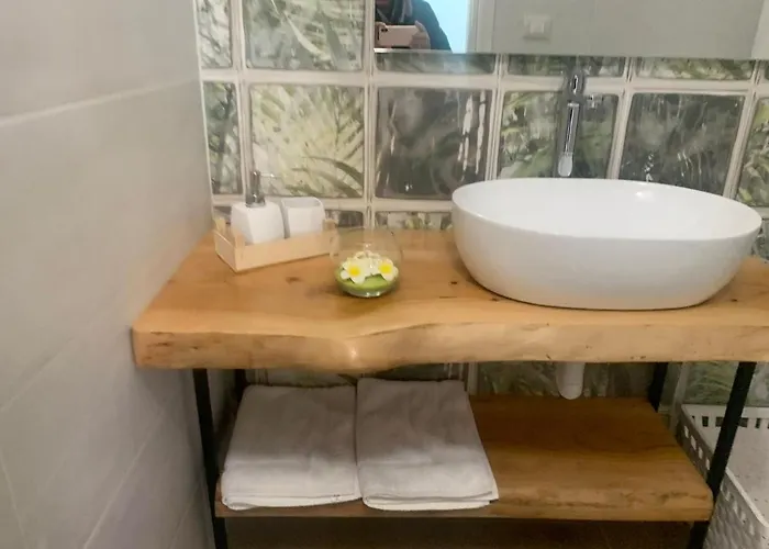 住宿加早餐酒店 La Pomelia Sofia 特拉皮泰罗