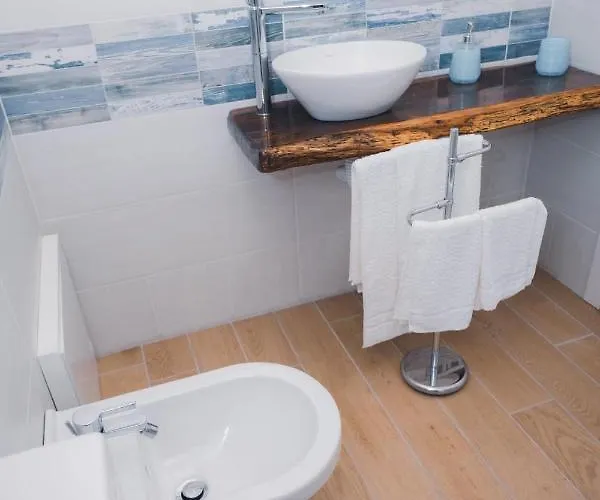 La Pomelia Sofia 特拉皮泰罗