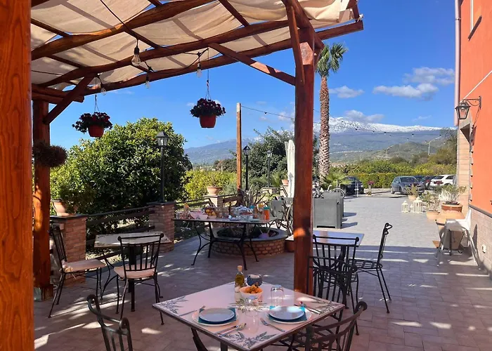 住宿加早餐酒店 La Pomelia Sofia 特拉皮泰罗