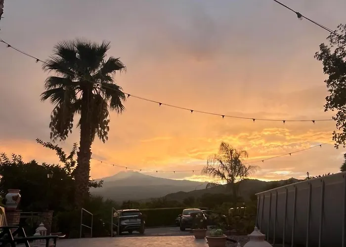 La Pomelia Sofia 特拉皮泰罗