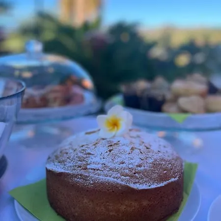 La Pomelia Sofia 4*