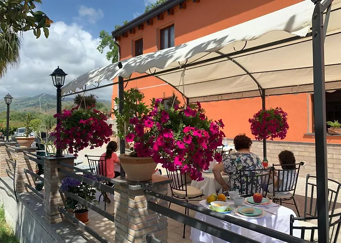 La Pomelia Sofia 4* 特拉皮泰罗